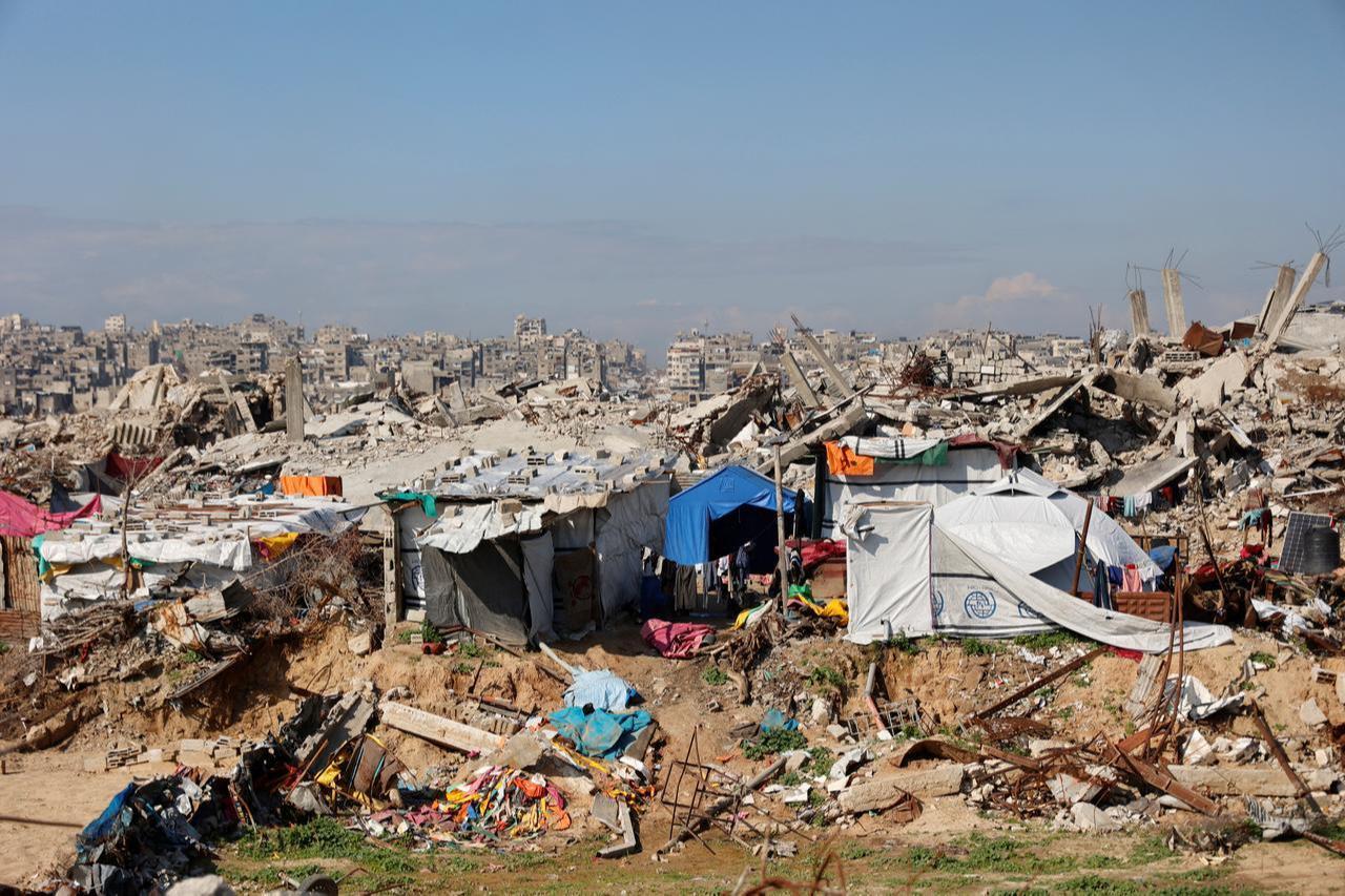 Displaced Palestinians live amongst the rubble and debris of homes and businesses destroyed by the Israeli military, in Jabalia refugee camp, in the northern Gaza Strip, Jan. 17, 2026. (AFP Photo)