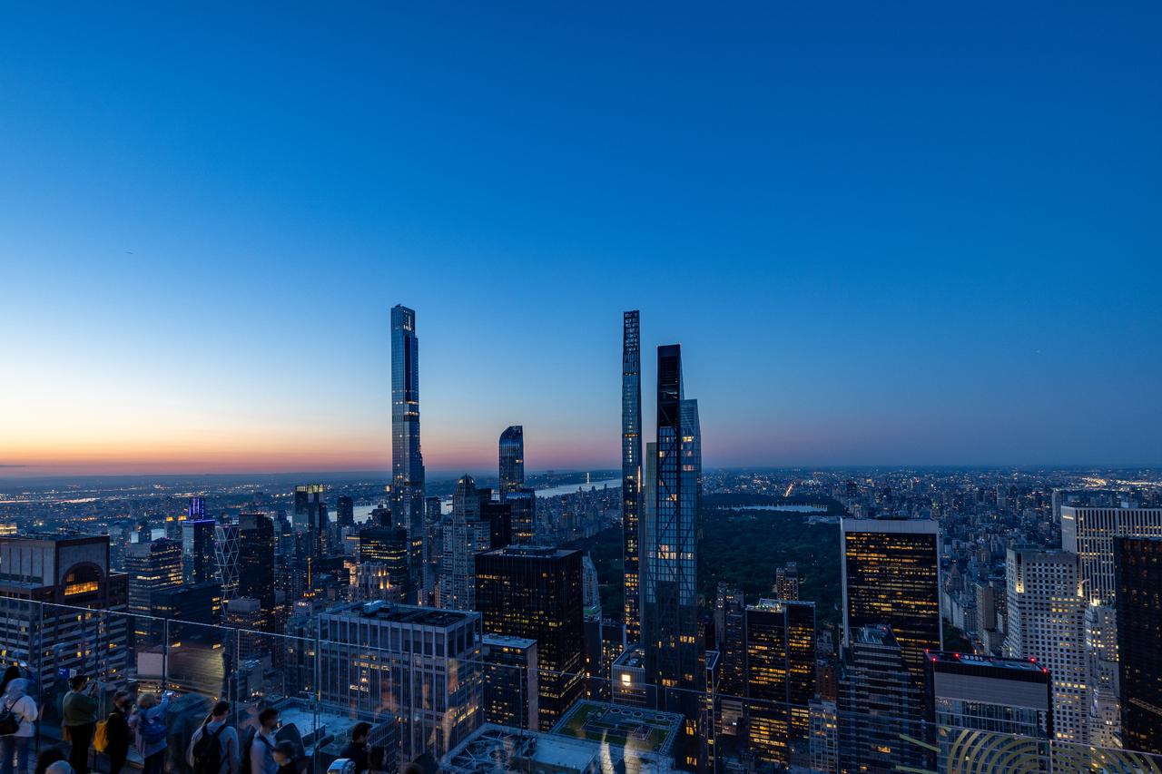 Billionaires gain $2.5T in 2025, equal to wealth of 4.1B people: Report