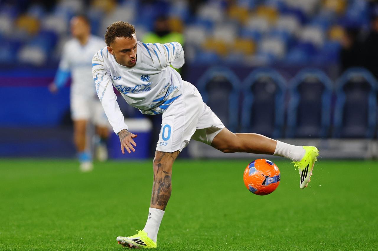 Galatasaray set to wrap up Noa Lang loan as arrival date in Istanbul comes into focus