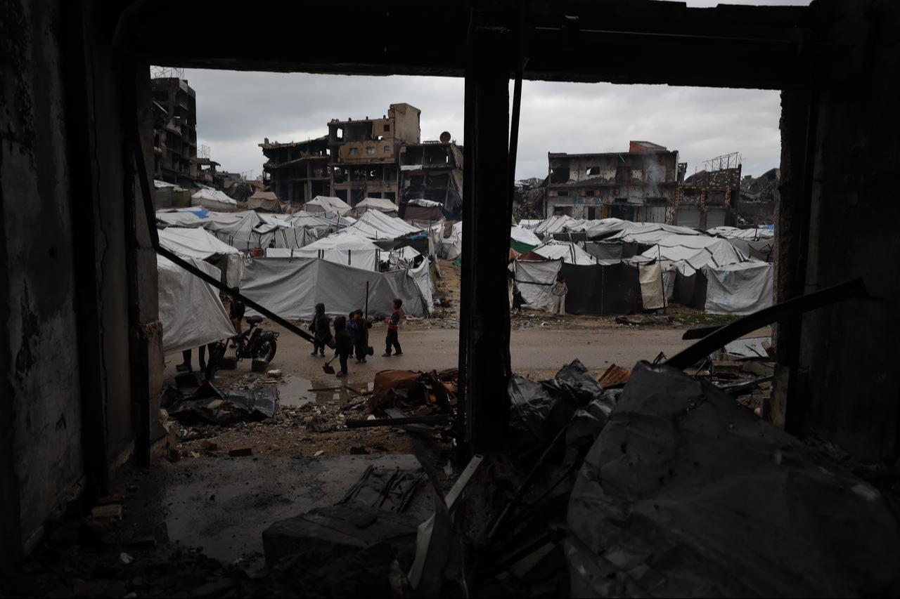 Palestinians deprived of basic needs struggle to survive under harsh winter conditions, at Shujaiyya district in Gaza City, Gaza, on January 2, 2026. (AA Photo)