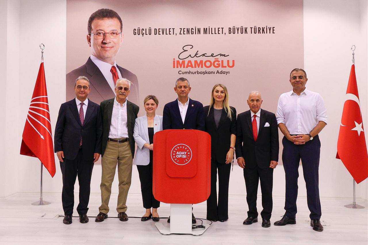 Presidential Candidate Office of CHP and party's chairman Ozgur Ozel (C) in Ankara on Jul 27, 2025. (Photo via X/@KarayalcinM)