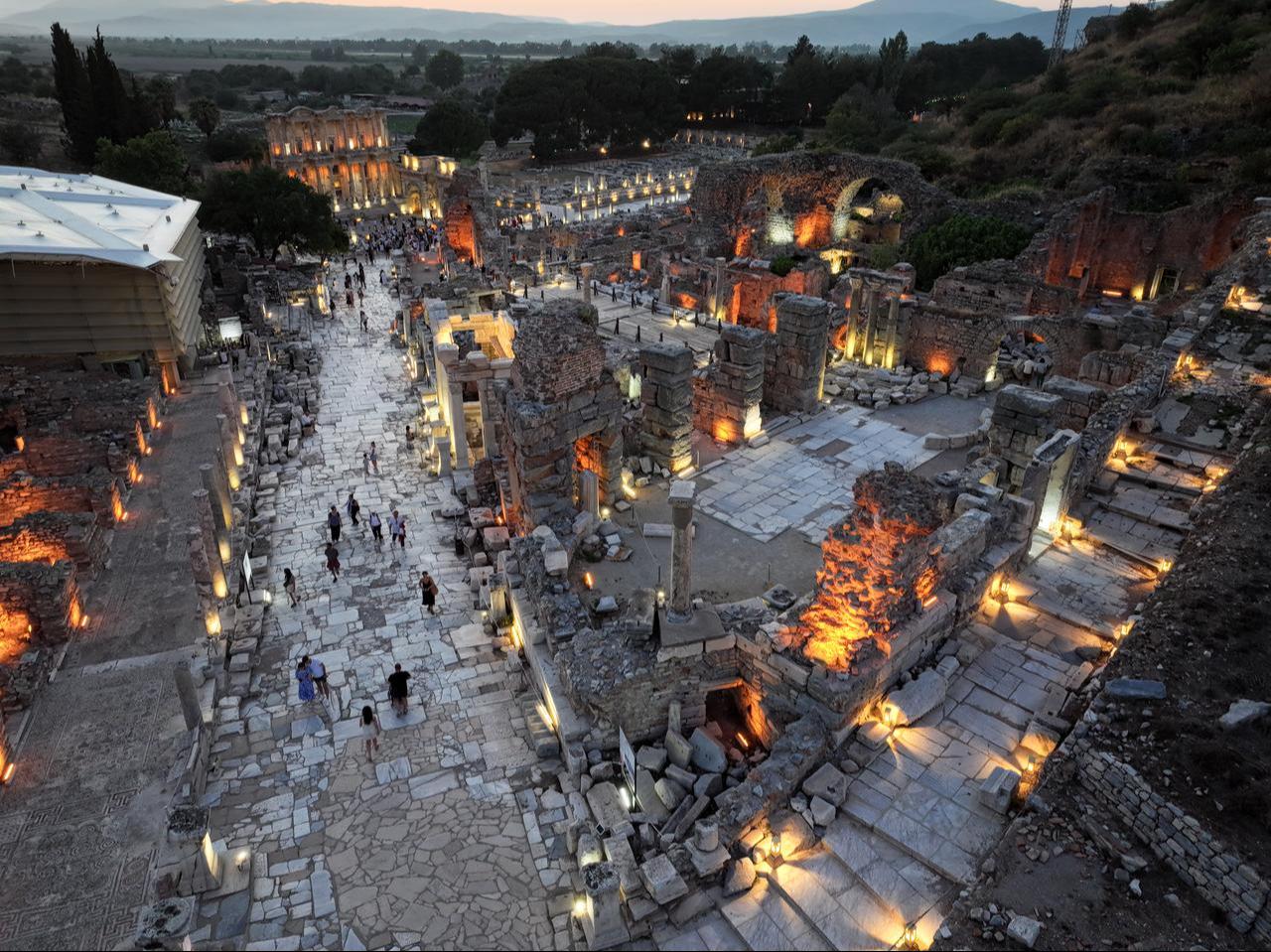 The ancient city of Ephesus in Izmir, Türkiye, a UNESCO World Heritage Site, welcomes visitors after sunset as part of the Ministry of Culture and Tourisms new “night museum” initiative, June 4, 2025. (AA Photo)