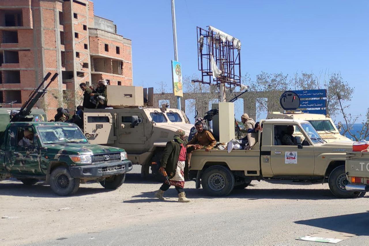 Yemen begins military camp evacuation from Aden in push to centralize armed forces