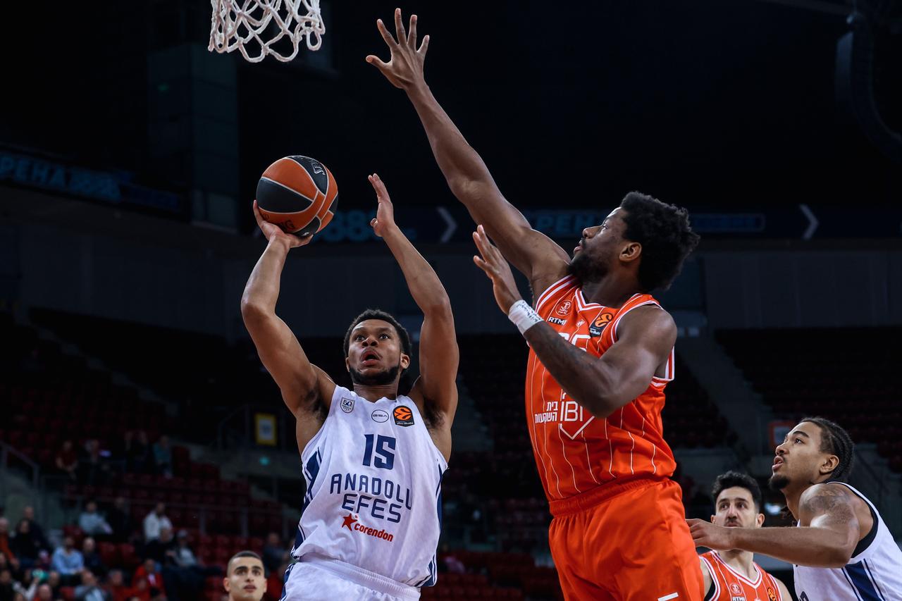 Anadolu Efes to host Olympiacos in EuroLeague Round 24 clash