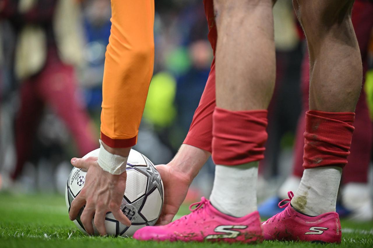 Galatasaray player Baris Alper Yilmaz places the ball for a free kick during UEFA Champions League week 7 football match between Galatasaray and Atletico Madrid at RAMS Park in Istanbul, Türkiye on Jan. 21, 2026. (AA Photo)