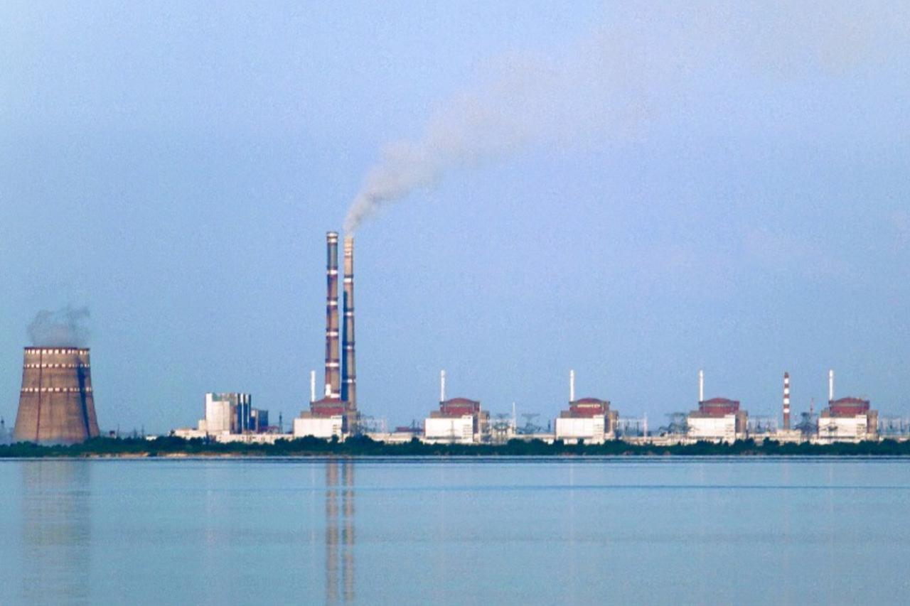 Japan restarts world’s largest nuclear plant for first time since Fukushima disaster