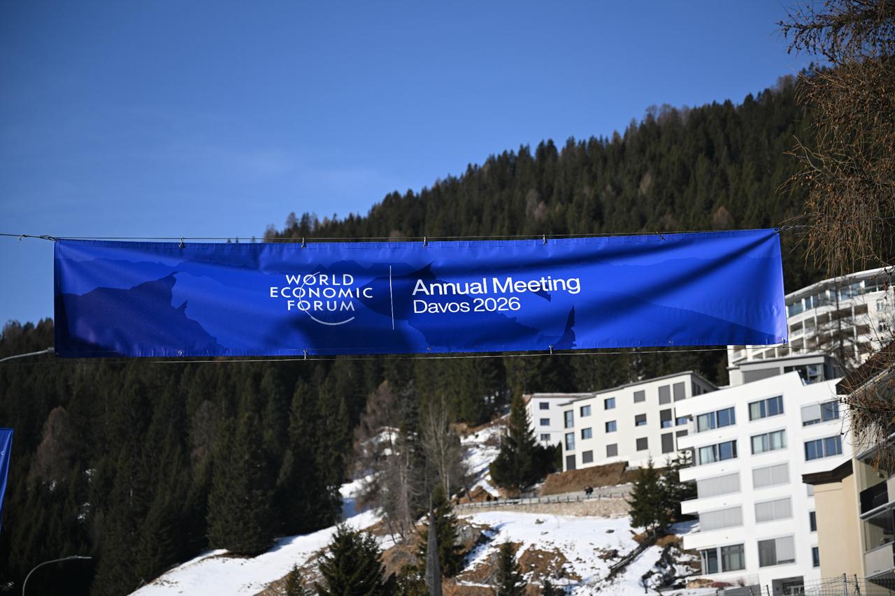 Russia, Ukraine strike cautiously positive tone after talks with US, Europe in Davos