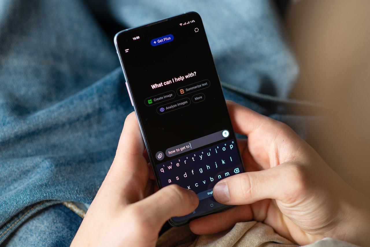 AI chatbot's 'you’re not crazy' message precedes psychotic break in medical case