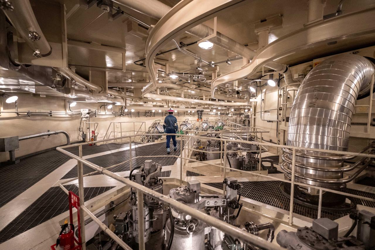 A general view inside the reactor containment vessel of the unit 7 reactor building at the Kashiwazaki-Kariwa nuclear power station in Kashiwazaki, in Niigata prefecture, Japan on August 6, 2024. (AFP Photo)