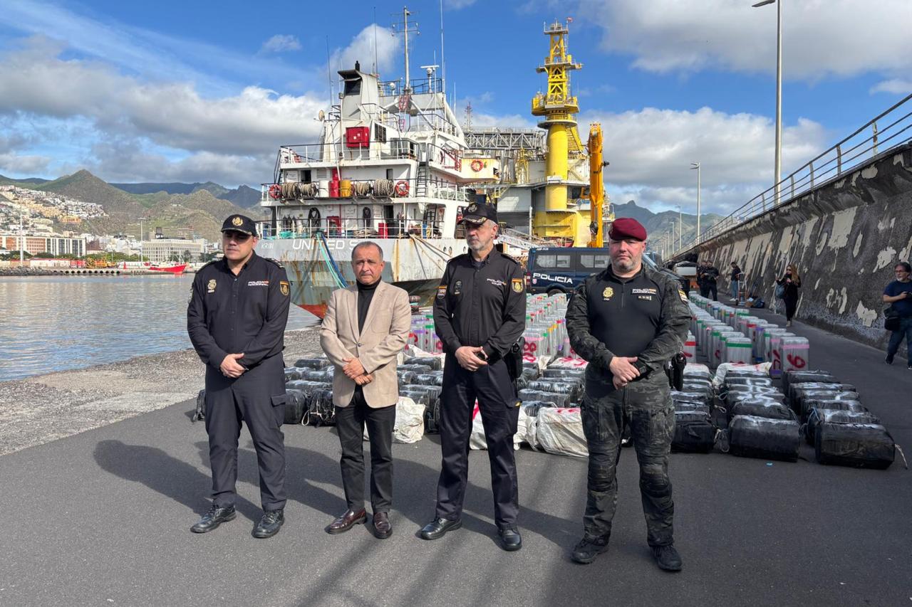 Turkish prosecutors seek arrest of 10 suspects over massive cocaine seizure off Canary Islands