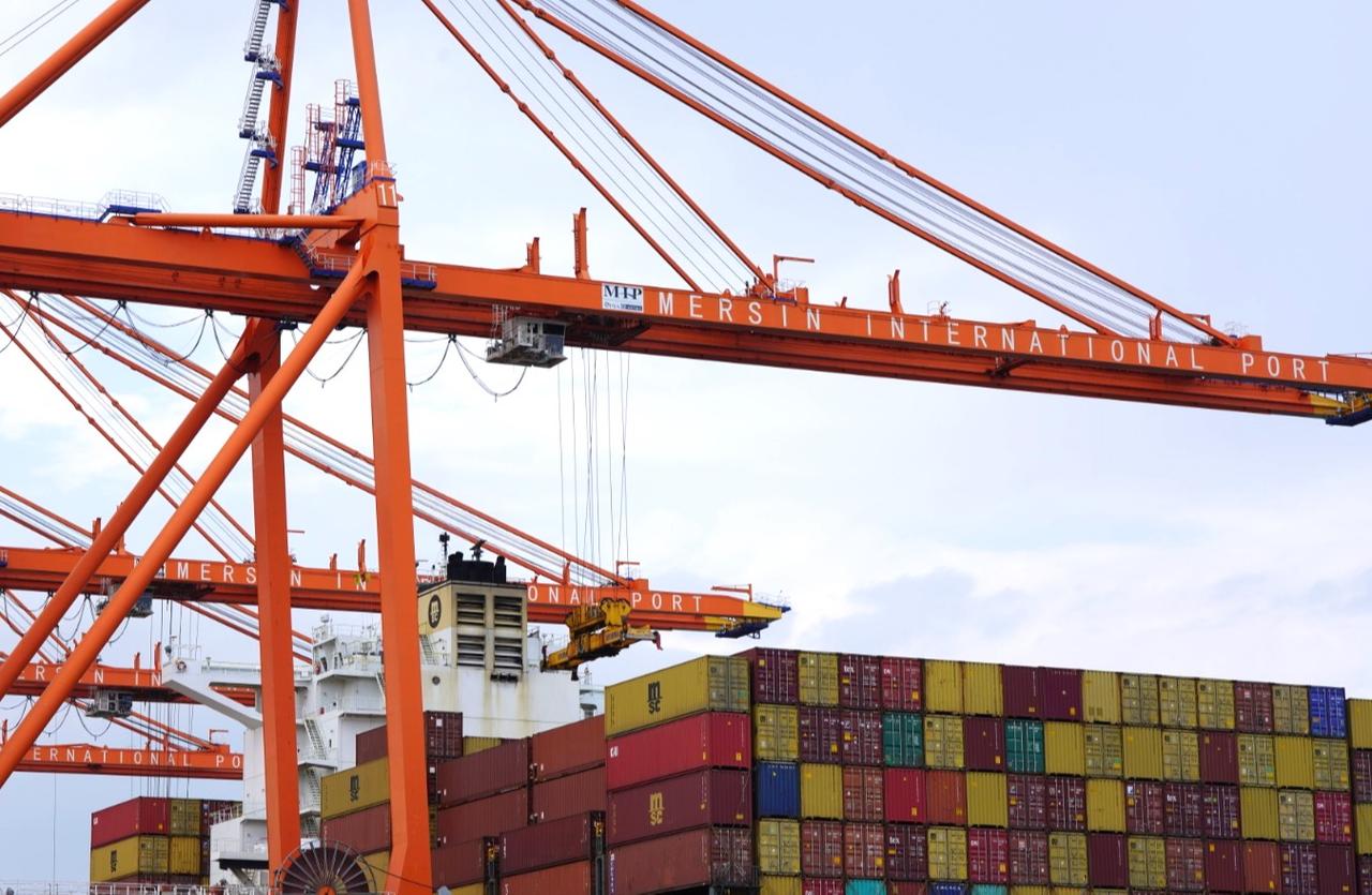 A crane working at the Mersin International Port at an unspecified date in Mersin, Türkiye. (AA Photo)
