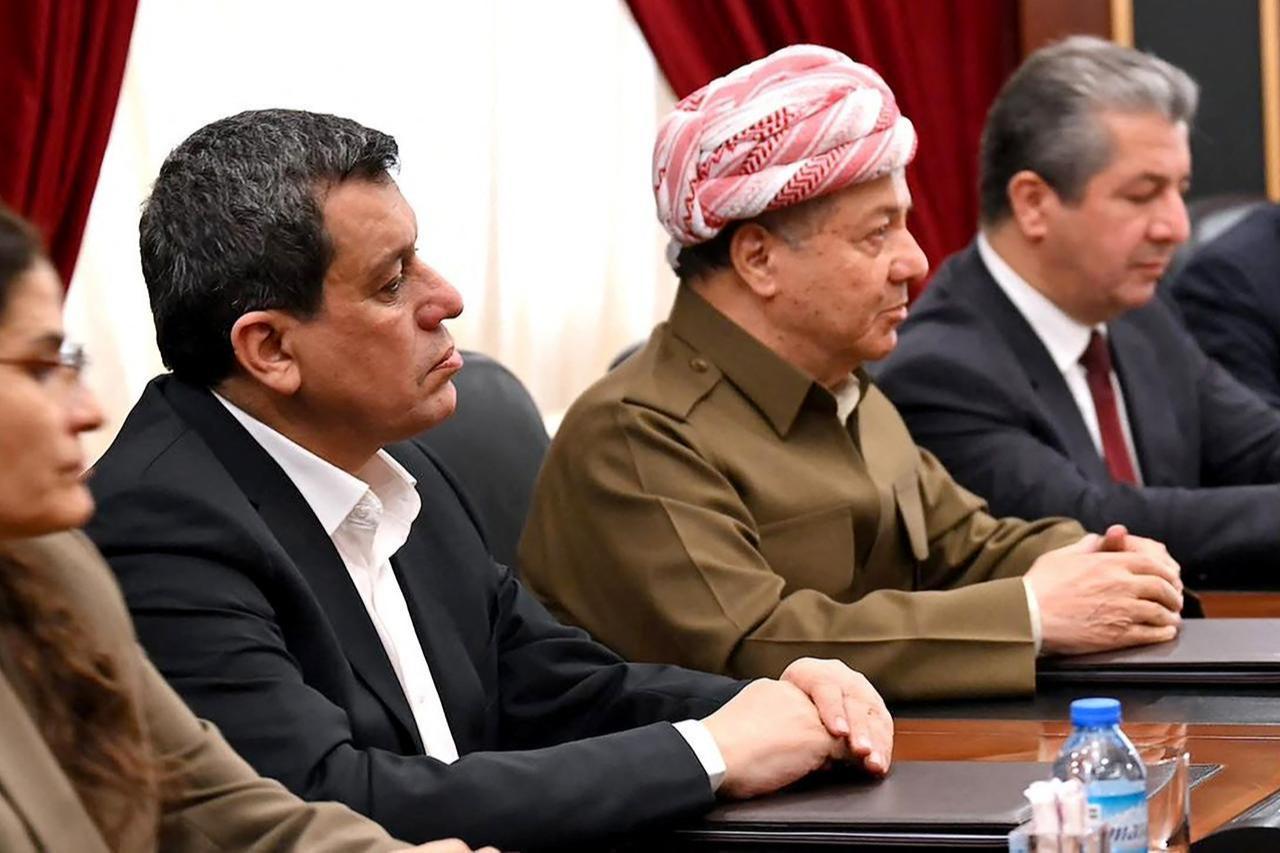 Kurdish political leader Massoud Barzani (2nd L) sitting next to the head of the SDF's Mazloum Abdi (L) as they meet with US Special Envoy to Syria in Erbil, January 17, 2026. (AFP Photo)