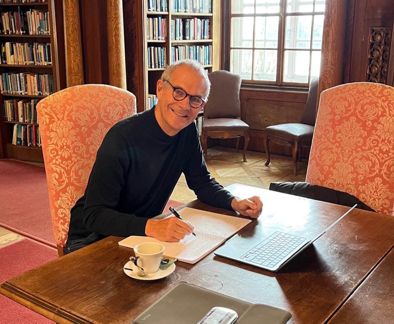 Ambassador Leigh Turner, a former British diplomat who served as Consul General in Istanbul and later as the UK’s ambassador to Ukraine.