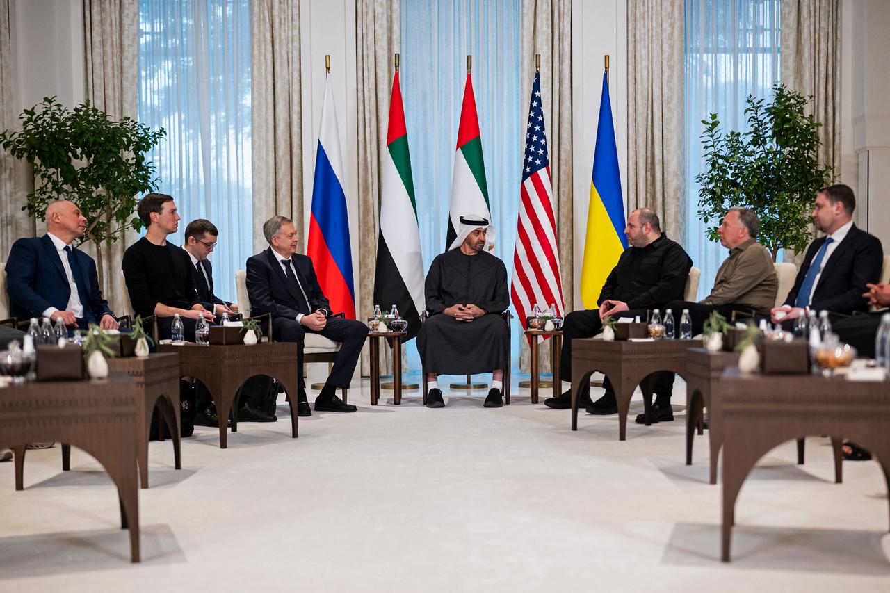 Ukraine, Russia continue Abu Dhabi talks on US plan as Donbas deadlock persists