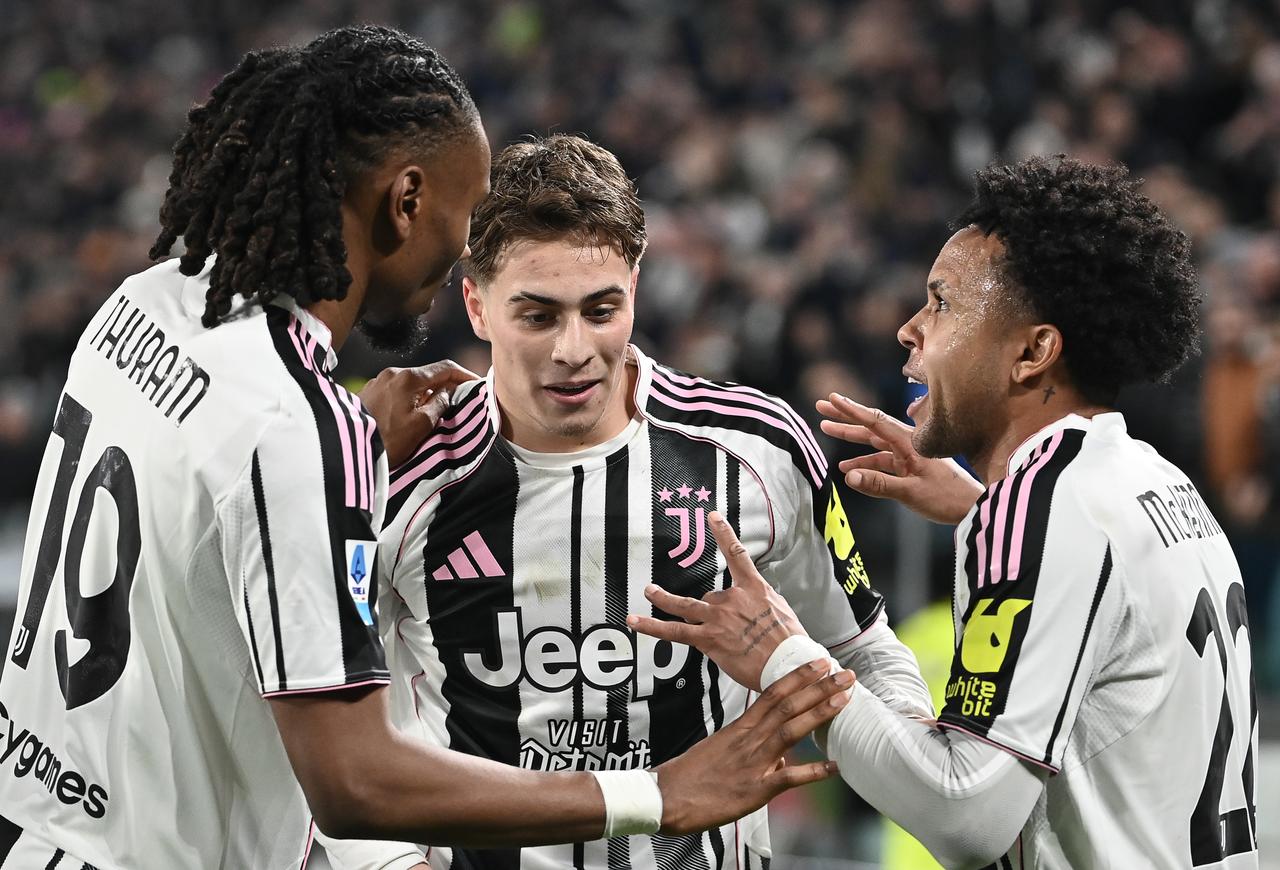Juventus player Kenan Yildiz (center) celebrates with his teammates after scoring a goal during the match. Turin, Italy, January 25, 2025. (AA Photo)