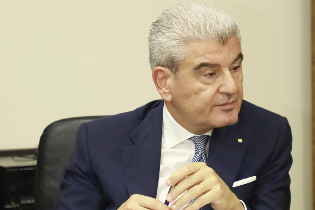 Lebanon minister’s proposal to use gold reserves for zero-interest bonds sparks public anger