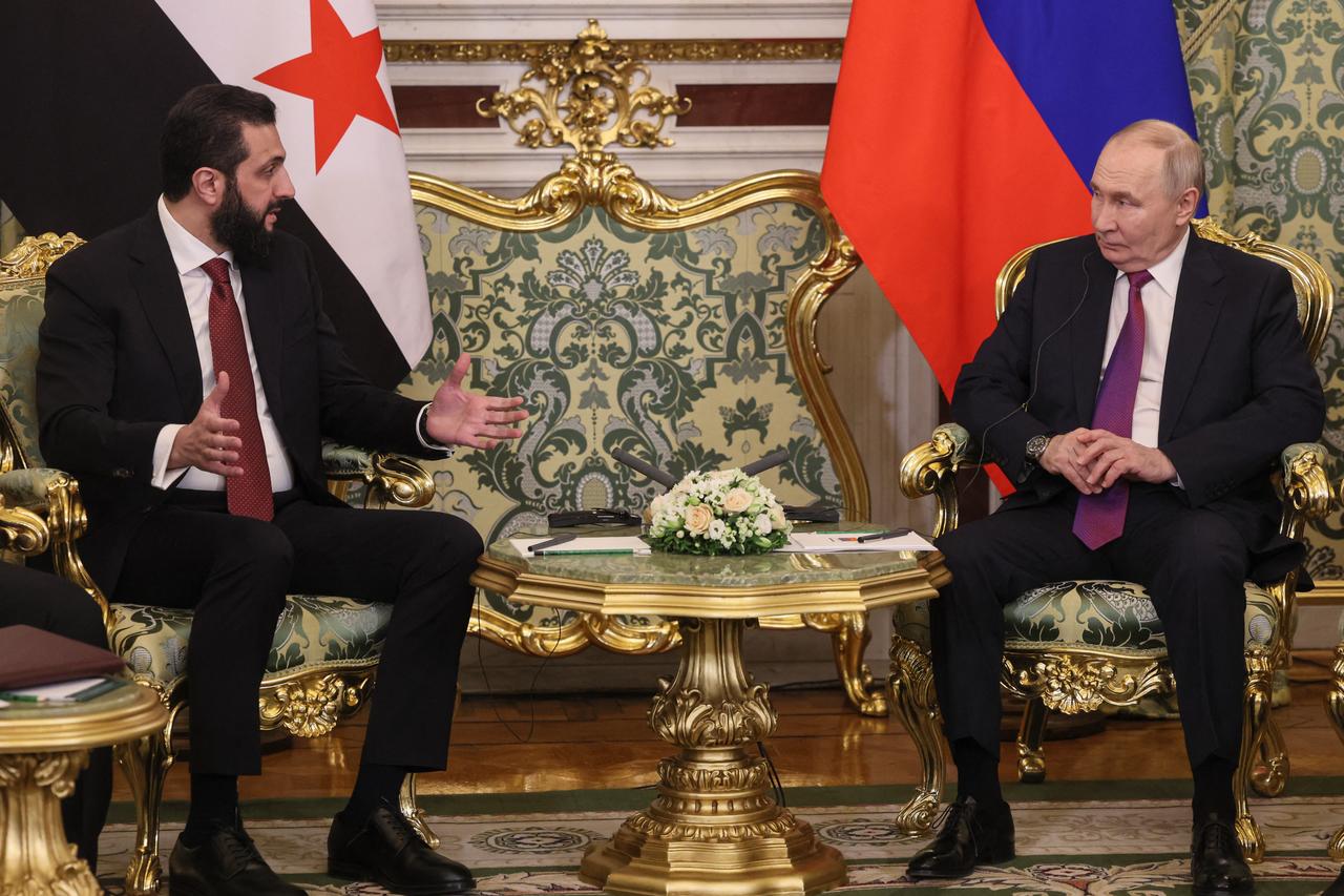 Russian president calls east Euphrates return 'important step' for Syrian unity