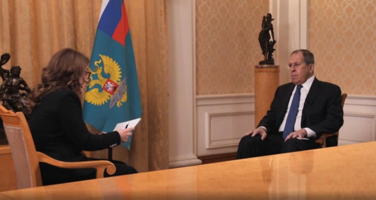 Photo shows Russian Foreign Minister Sergey Lavrov (R) during an exclusive interview with Türkiye daily columnist Sevil Nuriyeva (L), accessed on Jan. 29, 2026. (Photo via Türkiye daily)