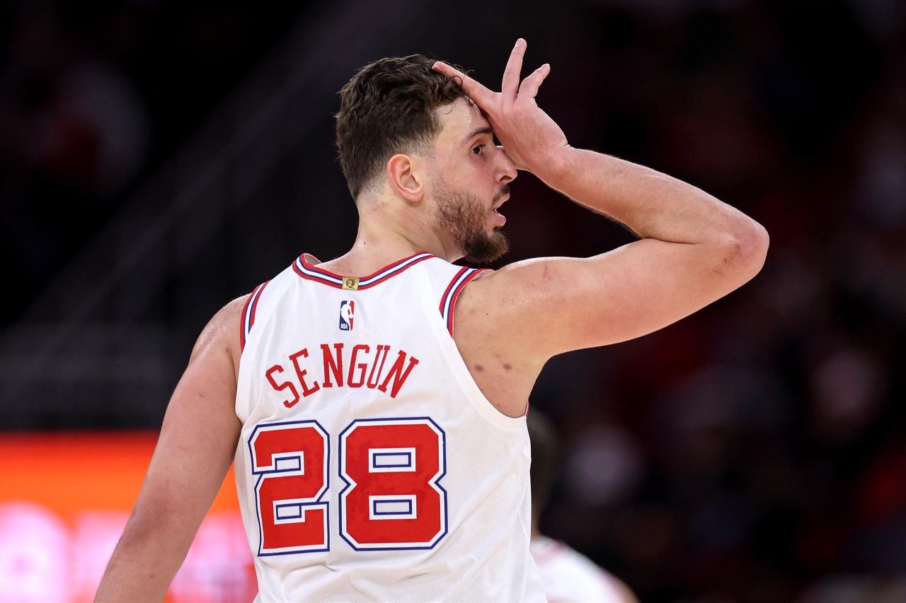 Rockets stumble vs Spurs, yet Alperen Sengun fills stat sheet