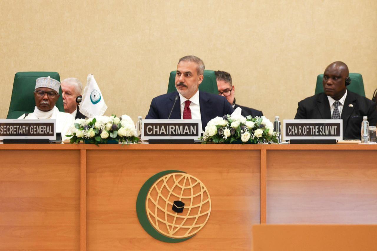 Foreign Minister Hakan Fidan delivers the opening speech as chair of the session during an emergency meeting of the Organization of Islamic Cooperation (OIC) on Gaza,  in Jeddah, Saudi Arabia on Aug. 25, 2025. (AFP Photo)