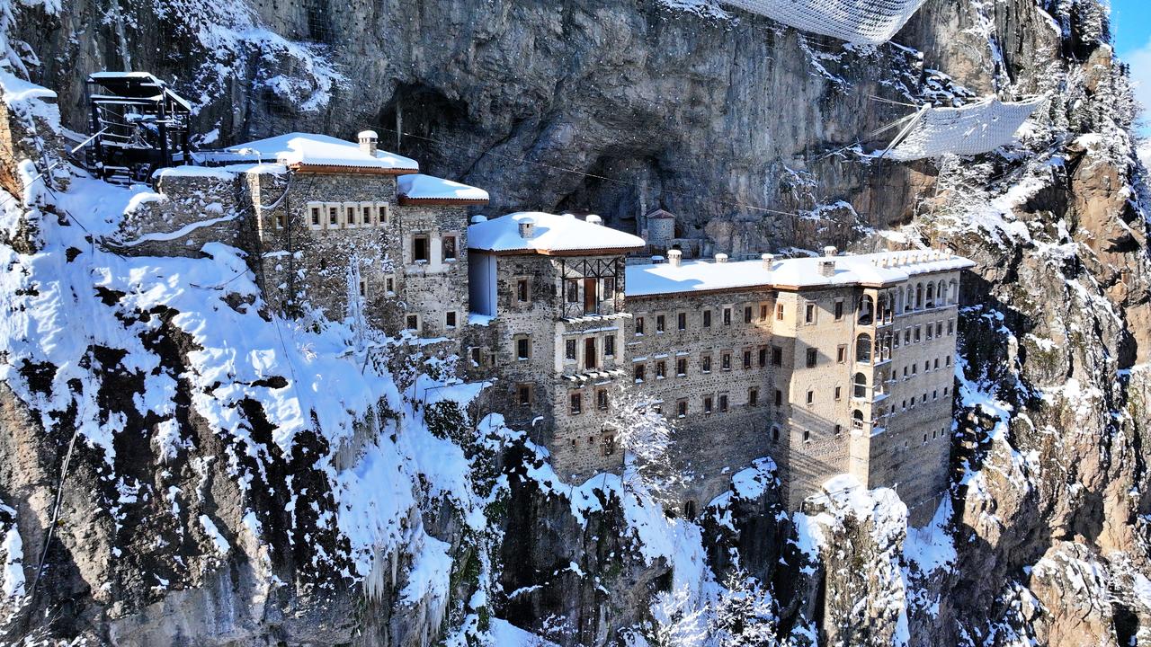 A magical winter stop: Snow-covered Sumela Monastery welcomes visitors