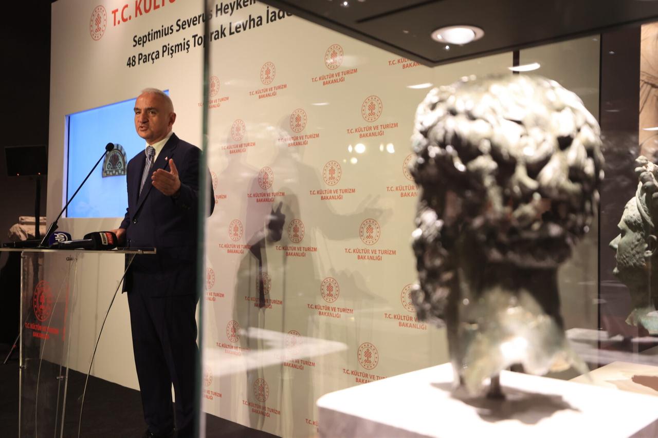 Minister Mehmet Nuri Ersoy speaking at the ceremony for the repatriation of the Septimius Severus statue head at the Antalya Archaeology Museum, Türkiye, March 17, 2025. (AA Photo)