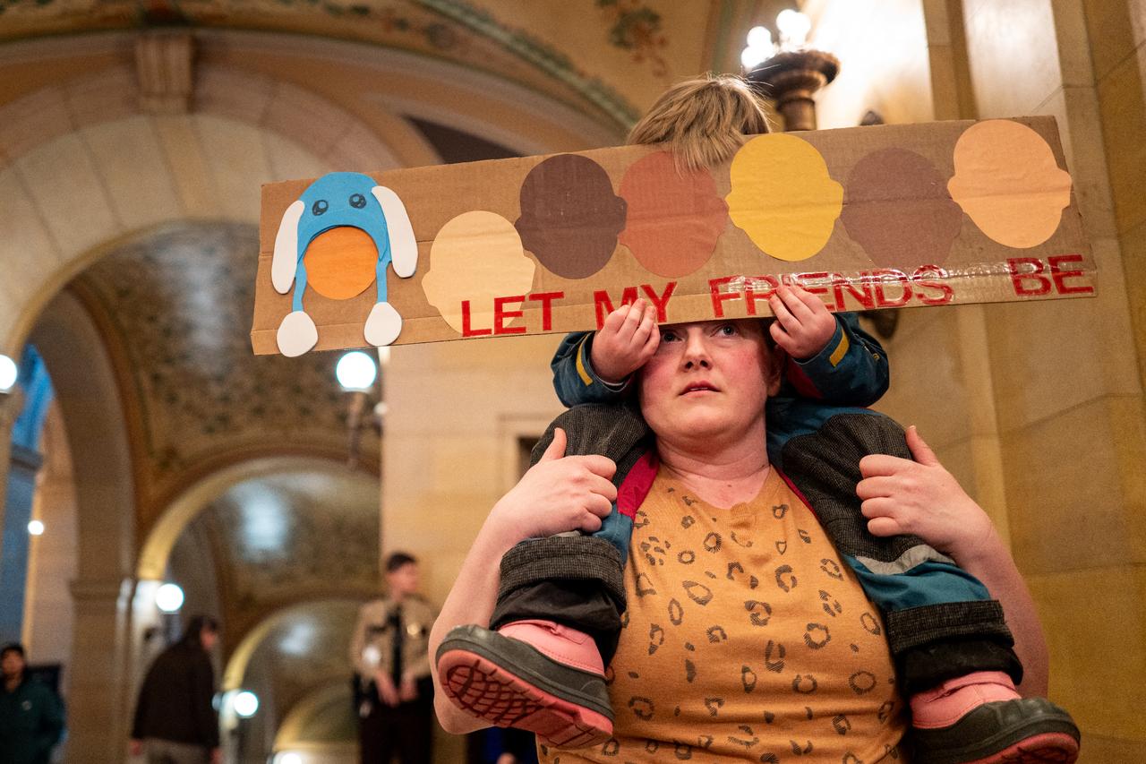 Americans target economy to break ICE 