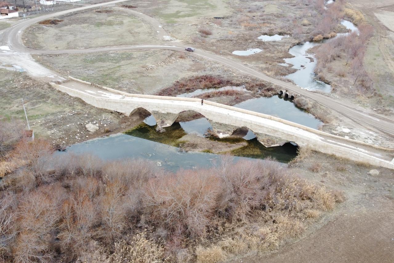 Historic Seljuk bridge that time couldn’t wash away in central Türkiye