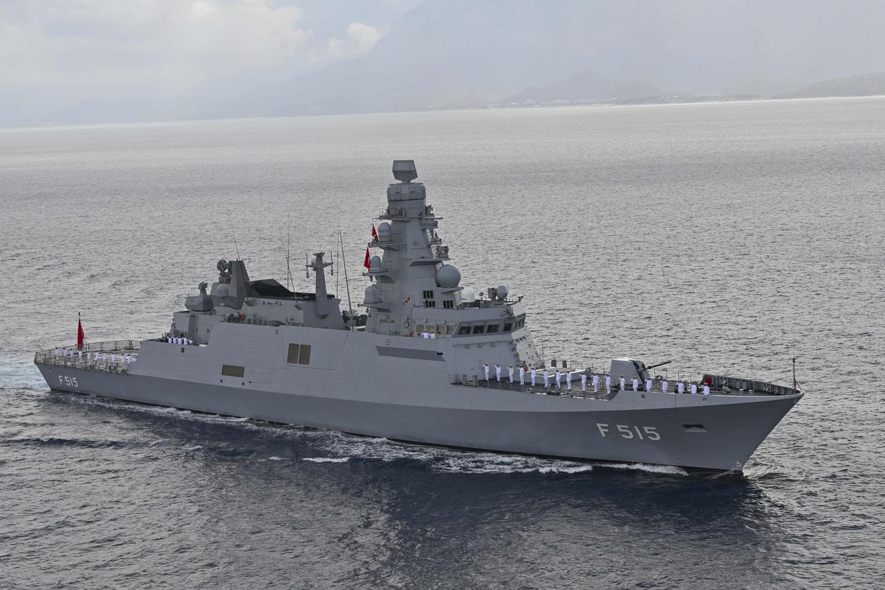 TCG Istanbul (F-515) during the Distinguished Observer Day activities of the Seawolf-II/2025 Exercise, conducted by the Naval Forces Command. (AA Photo)