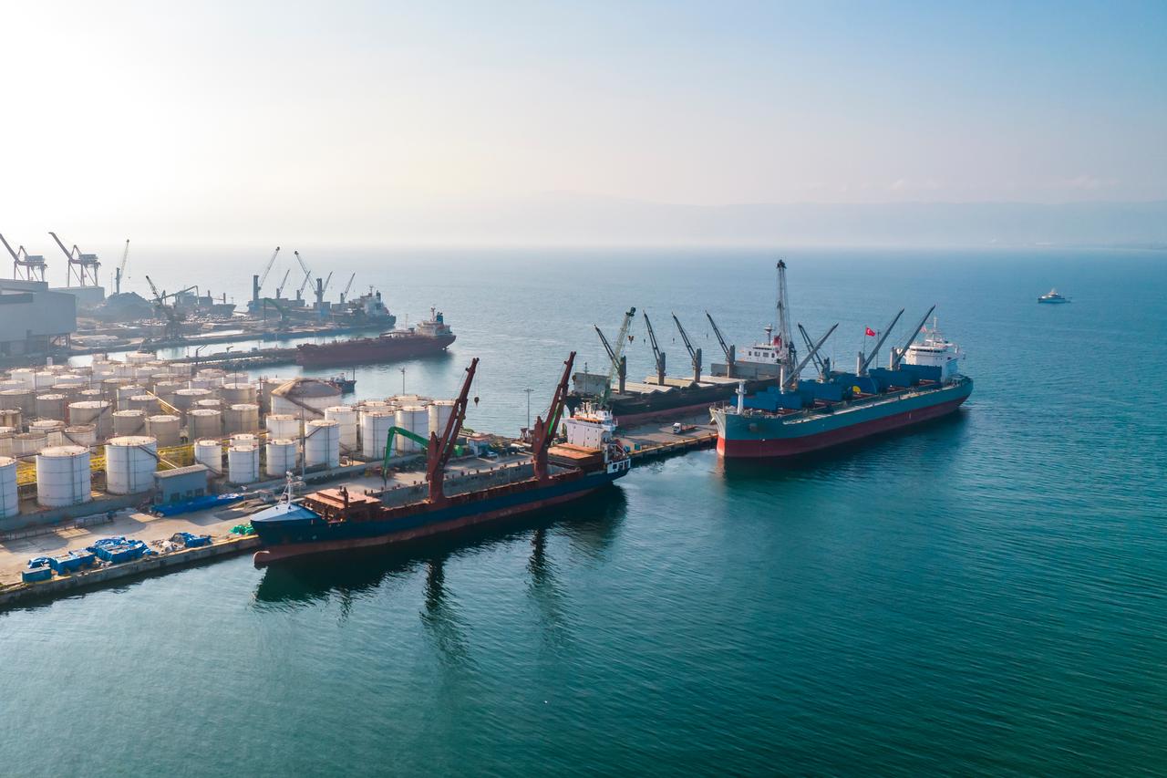 Türkiye’s foreign trade deficit widens to over $92B in 2025