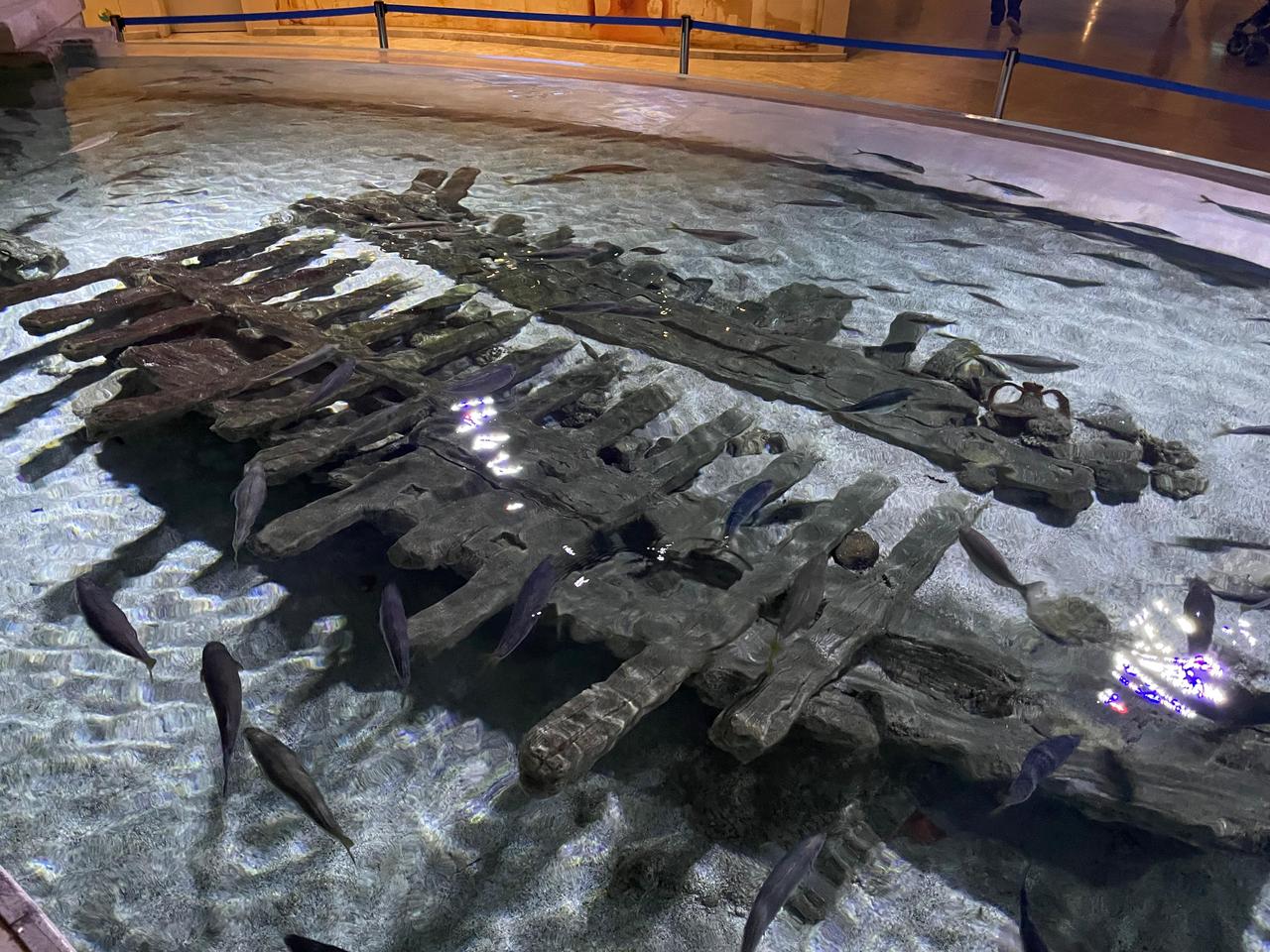 A replica of the Yenikapi shipwreck is displayed at Istanbul Akvaryum, offering visitors a glimpse into one of the most significant archaeological discoveries from Istanbul’s ancient harbor, Dec. 25, 2025. (Photo by Koray Erdogan/Türkiye Today)