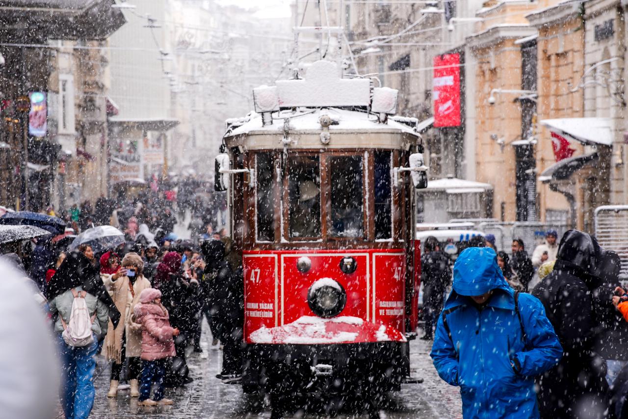 Mid-January cold surge could bring snow back to much of Türkiye, expert warns