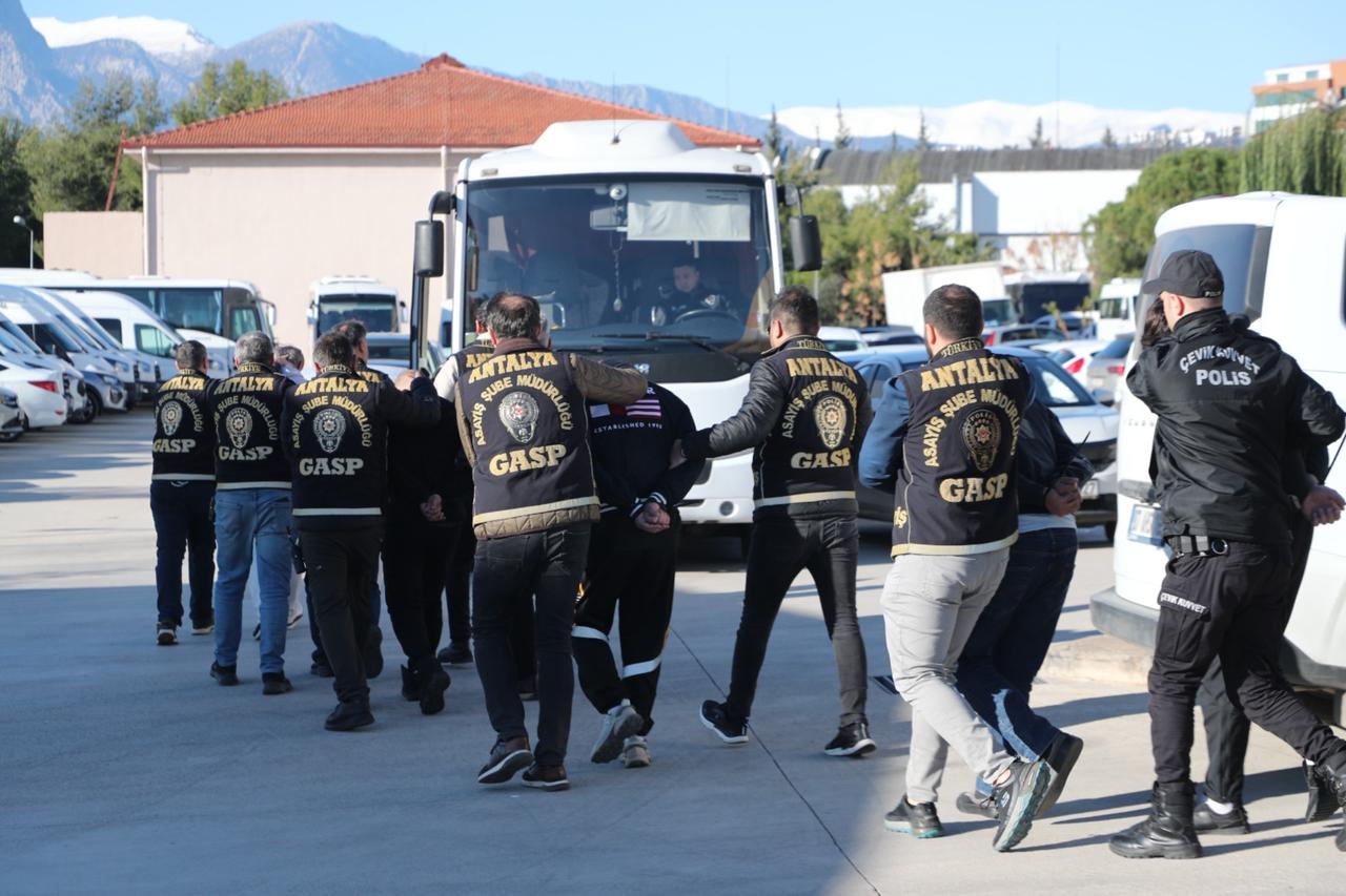 10 arrested in Antalya for posing as police in $4M crypto heist