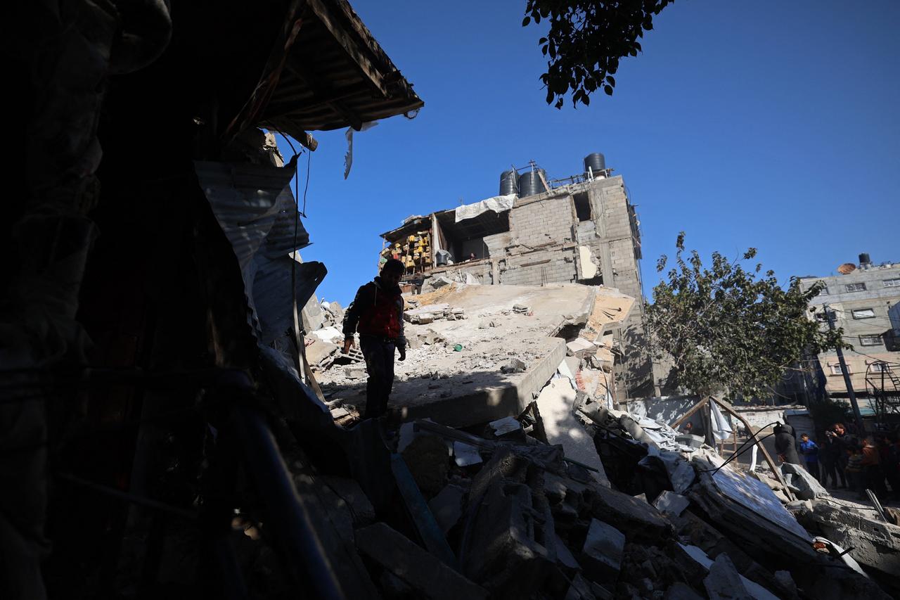 Israeli strikes kill 9 in Gaza as Hamas claims attacks seek to derail ceasefire