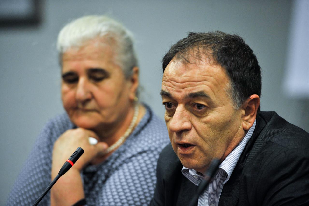 President of Association of Victims and Witnesses of Genocide Murat Tahirovic (R) and President of the Mothers of Srebrenica Association Munira Subasic (L) attend a press conference in Sarajevo, Bosnia and Herzegovina on March 23, 2017. (AA Photo)