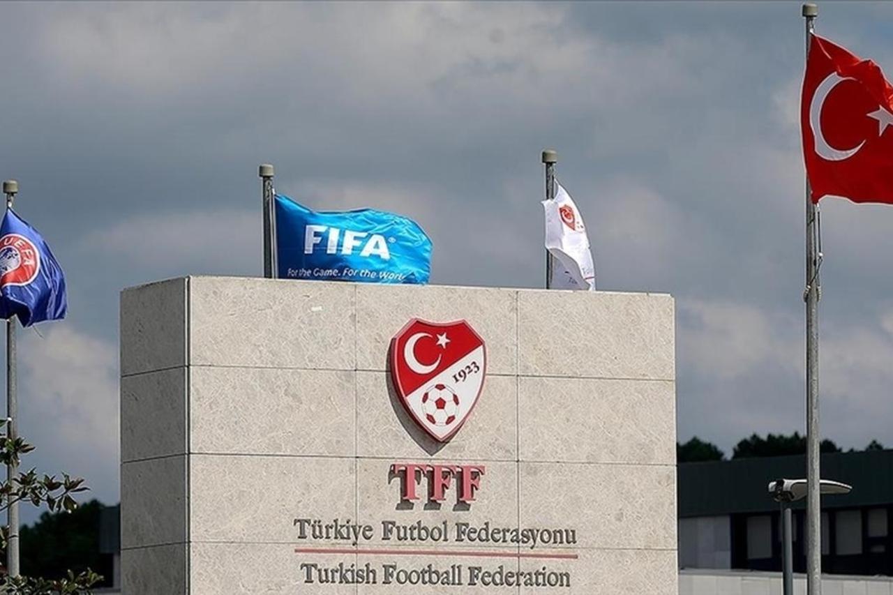 Turkish football delegation delayed at Belgian airport before Nations League match