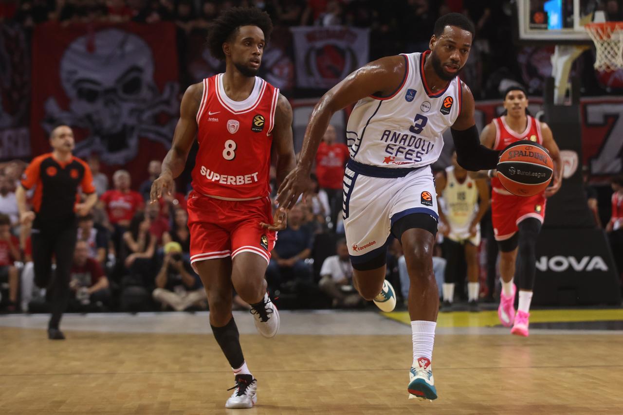 Besiktas beats Baskonia 92-84 as Anadolu Efes suffer heavy EuroLeague defeat
