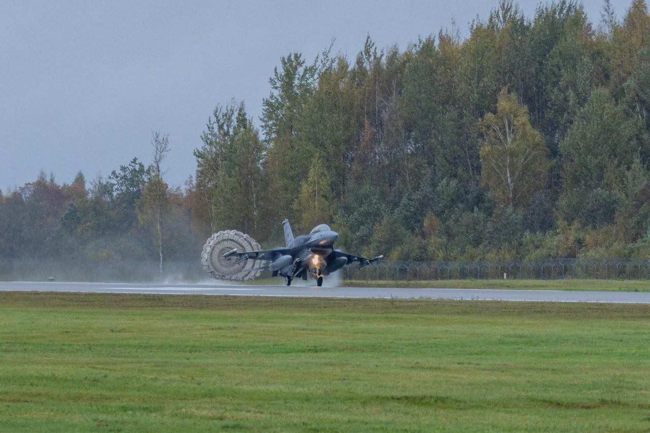 The photo shows the Turkish Air Force's F-16 fighter jet from the 181st Jet Squadron landing at Lielvarde Military Base in Latvia on October 9, 2026. (Photo via X/@AizsardzibasMin)