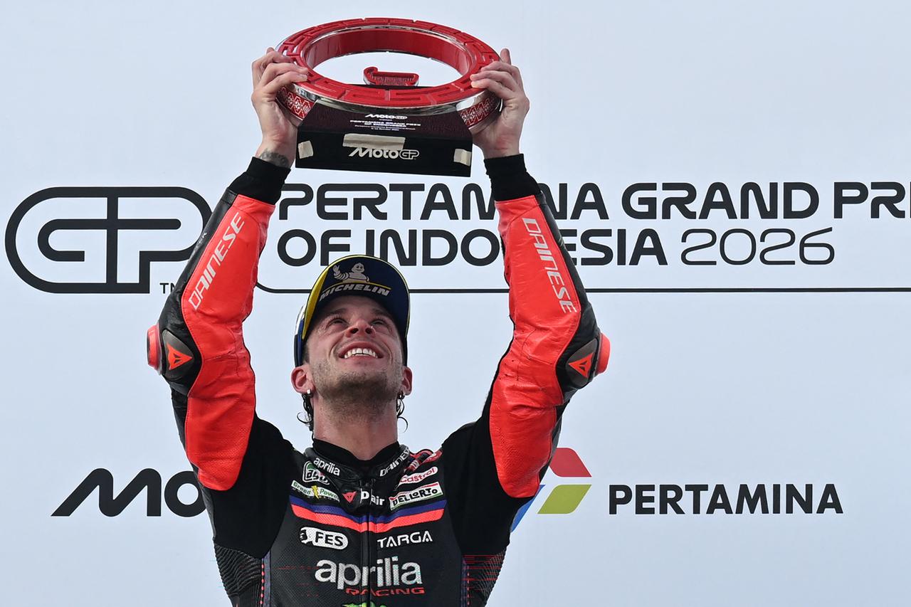 Bezzecchi wins Indonesian Grand Prix as Razgatlioglu retires