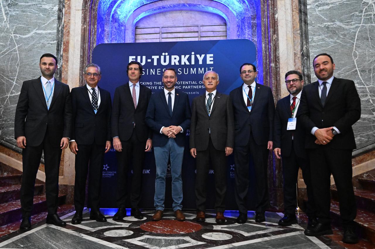 Belgian Deputy Prime Minister and Foreign Minister Maxime Prevot poses with Turkish and European business representatives at the EU-Türkiye Business Summit in Brussels, Belgium, on Oct. 13, 2026. (AA Photo)