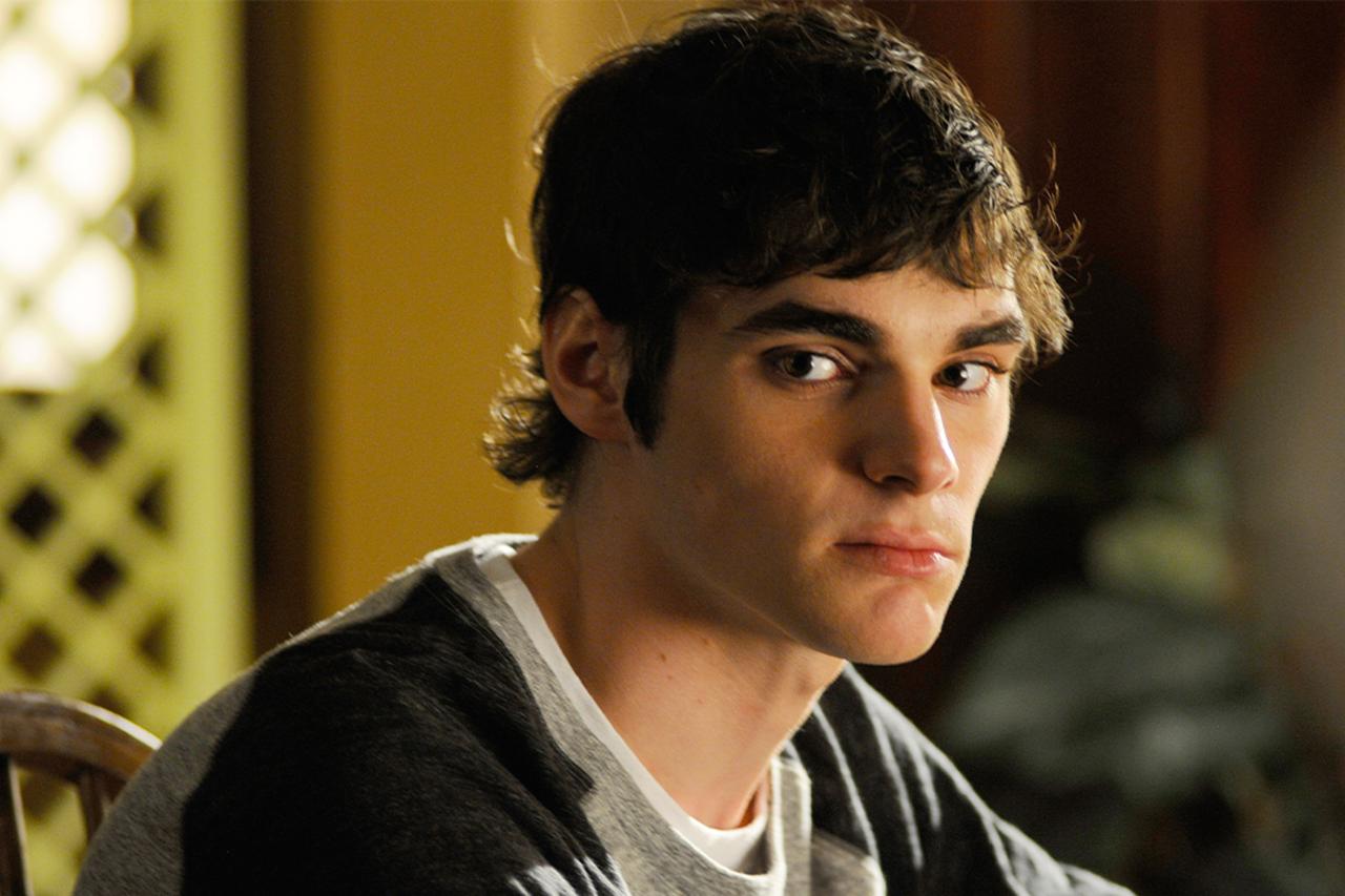 'Breaking Bad' star RJ Mitte dies at 34, leaving behind legacy of disability advocacy