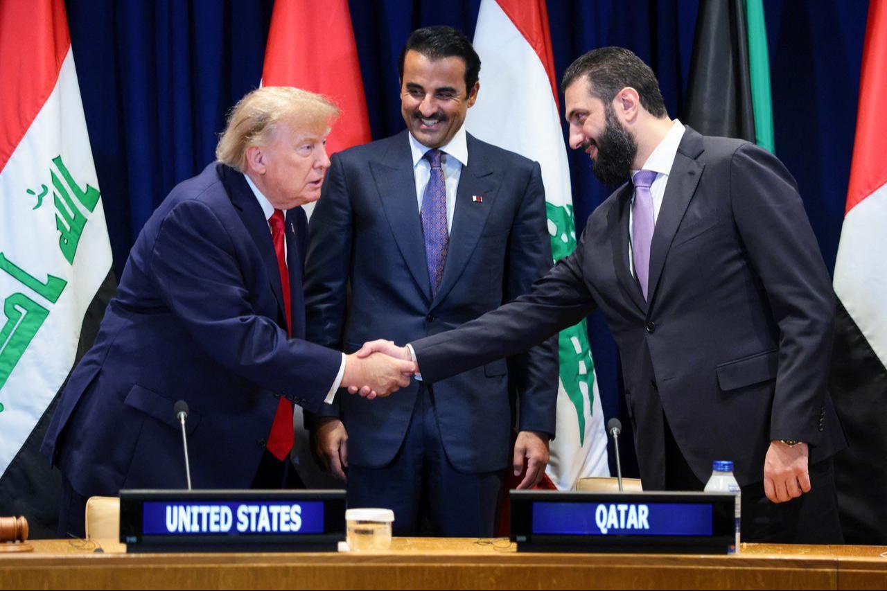 (L-R) U.S. President Donald Trump, Qatari Emir SheikhTamim bin Hamad Al Thani, and President of the Syrian Arab Republic Ahmad al-Sharaa attend a multilateral meeting of the Gulf Cooperation Council at U.N. Headquarters, Sept. 22, 2026 in New York City. (AFP Photo)