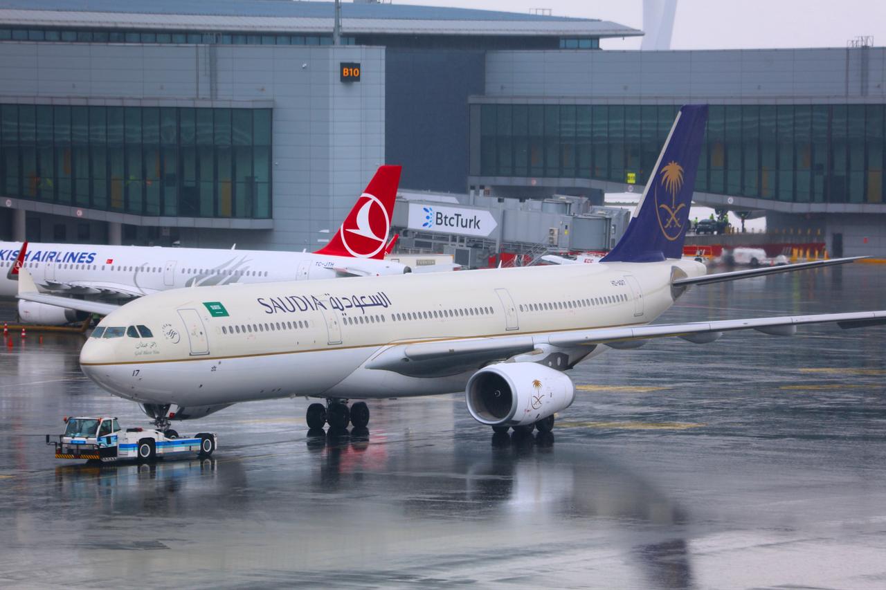 Istanbul to Riyadh flights halted as Saudi airports disrupted by Houthi attacks