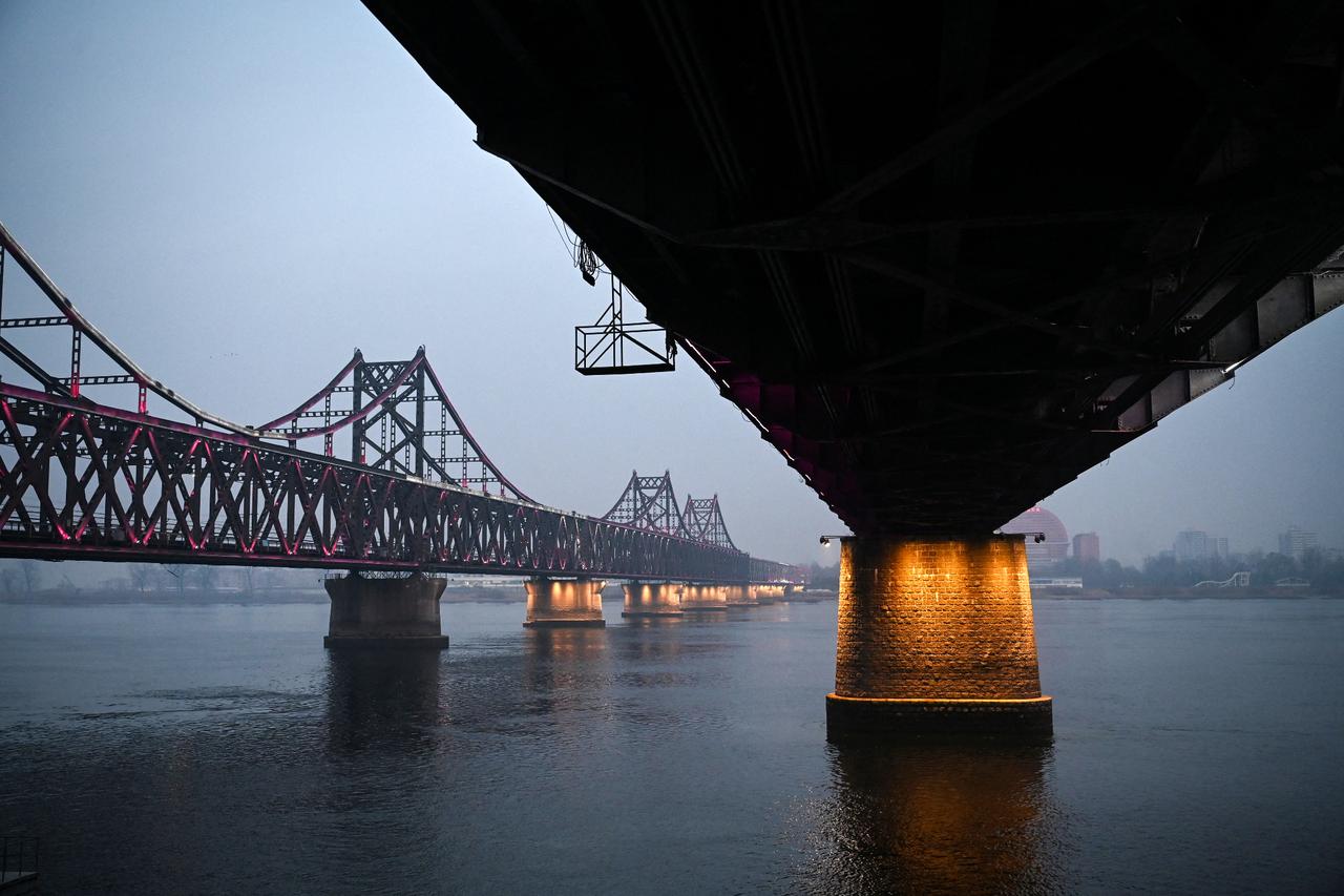 New China-North Korea border bridge to open Oct. 15 after years of delay Image
