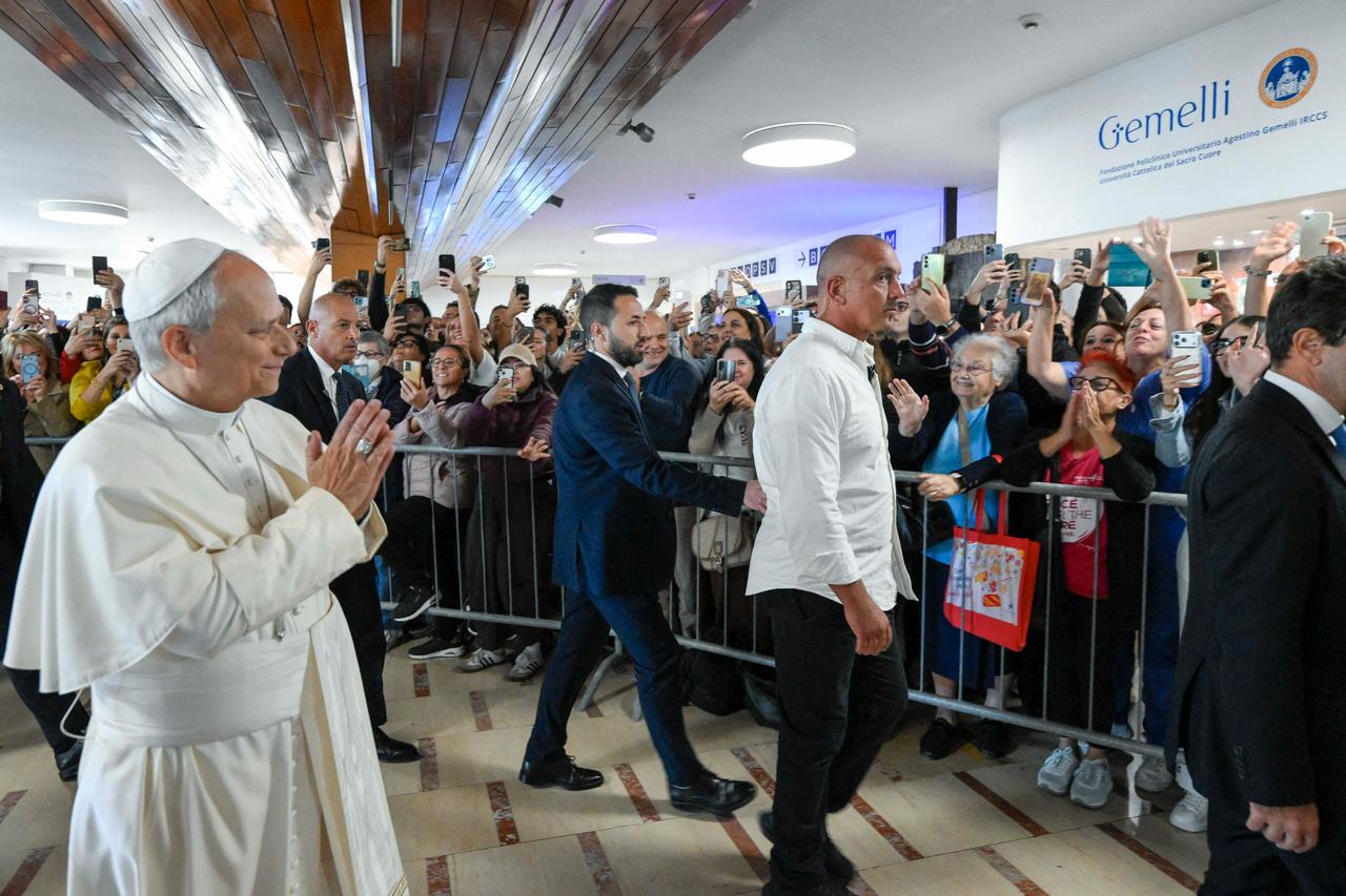 Pope Leo XIV has part of right lung removed after cancer finding