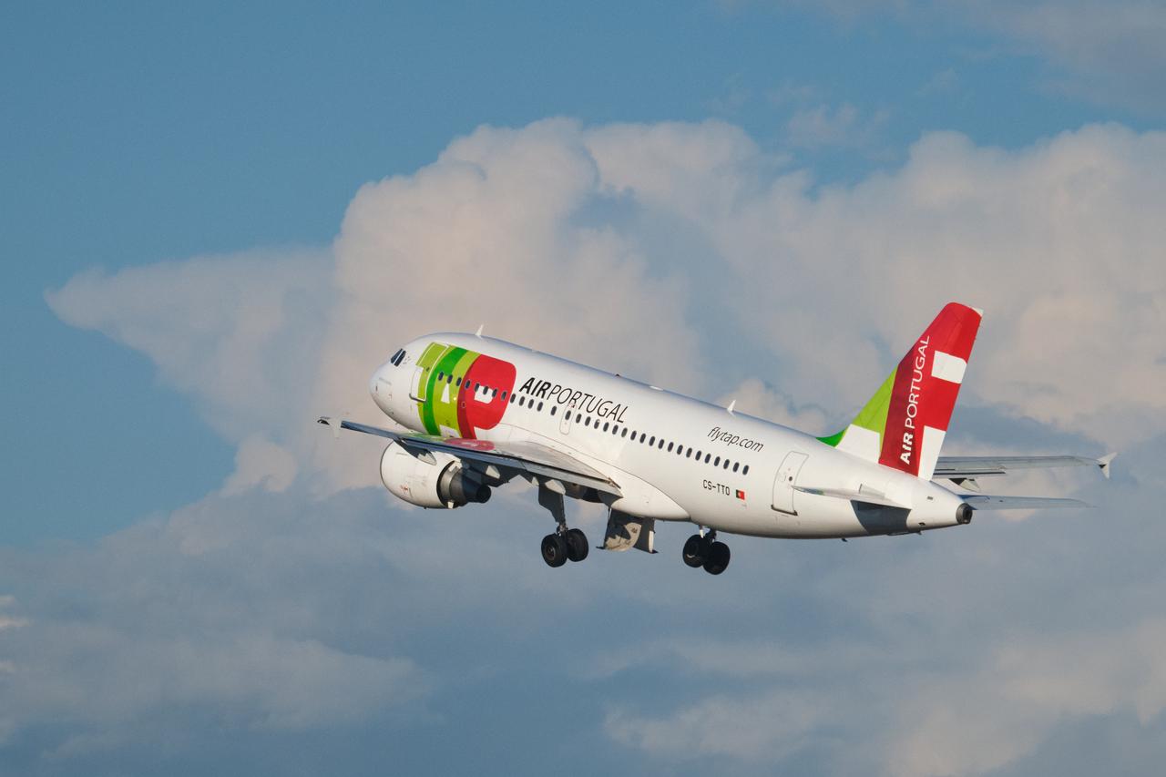 Portugal accepts Lufthansa's €1.2B bid for 44.9% stake in flag carrier TAP