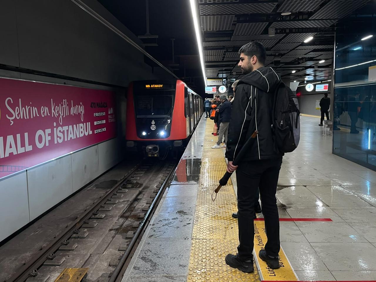 An M9 metro train pulls into Atakoy station as commuters return to public transportation following weather-related disruptions in Istanbul, Türkiye, October 15, 2026. (Photo by Koray Erdogan/Türkiye Today)