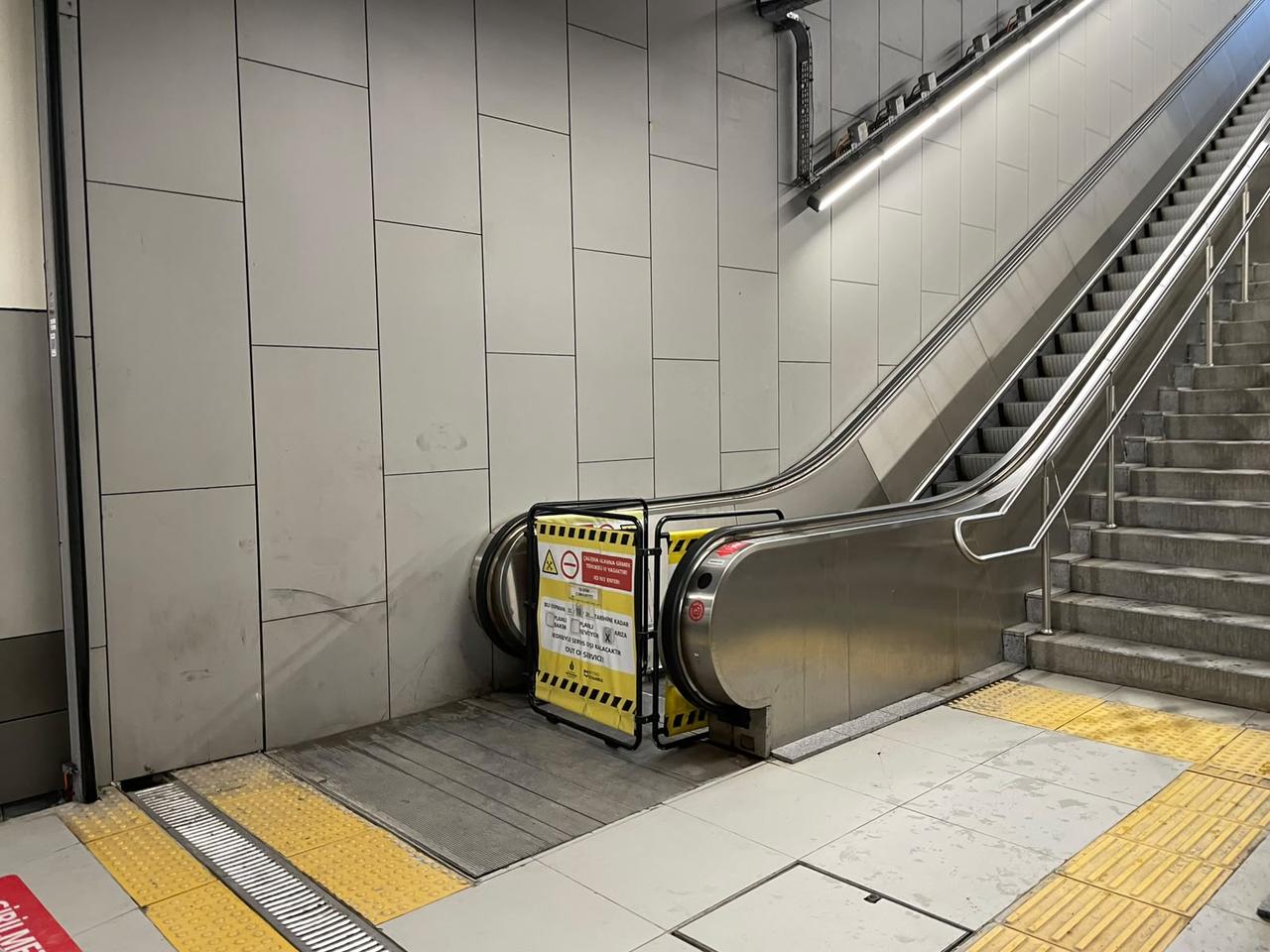 A temporarily closed escalator is seen inside Atakoy metro station in Istanbul following heavy rainfall that caused widespread flooding and transportation disruptions, October 15, 2026. (Photo by Koray Erdogan/Türkiye Today)
