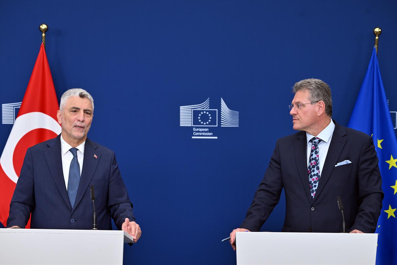 Turkish Trade Minister Omer Bolat (L) and EU Commissioner for Trade and Economic Security Maros Sefcovic (R) hold a joint press conference in Brussels, Belgium, Oct. 13, 2026. (AA Photo)