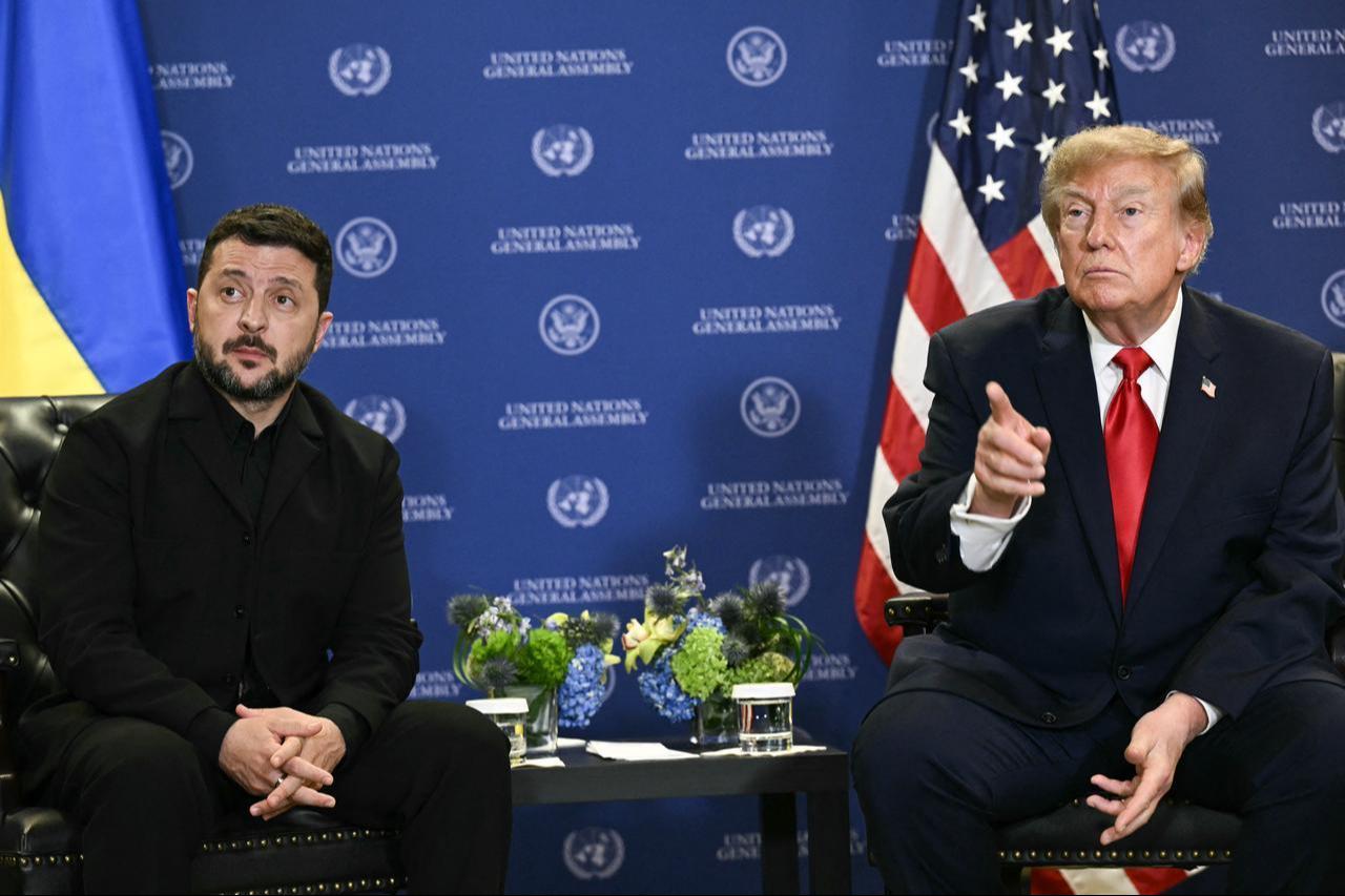 Ukraine's President Volodymyr Zelenskyy (L) meets with US President Donald Trump on the sidelines of the 81st United Nations General Assembly in New York, on Sept. 22, 2026. (AFP Photo)